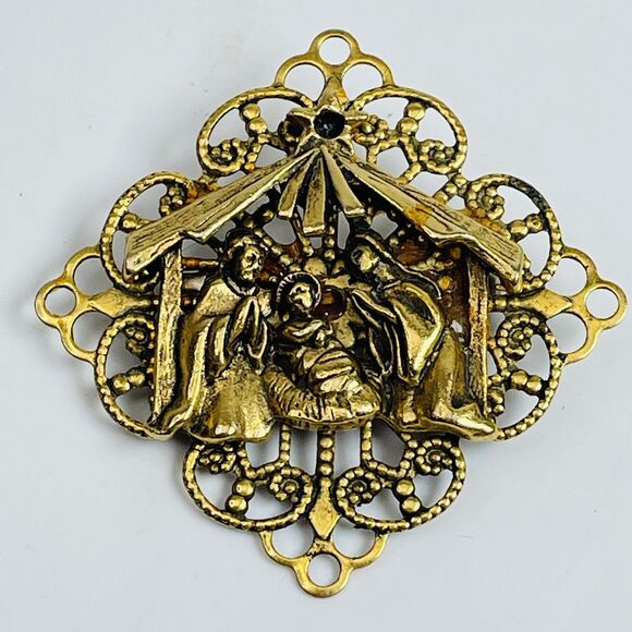 Jewelry - Vintage Nativity Scene Brooch Pin Gold Tone Filigree Christmas Religious Jewelry